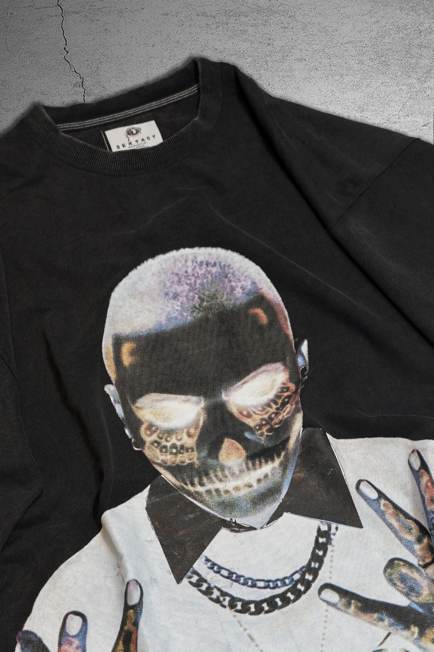 TUNNEL VISION TEE
